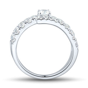 แหวนเพชรทรงขด สวยงาม ได้รับการรับรองจาก IGI ผลิตจากเพชรเลี้ยงในห้องปฏิบัติการ ตัวเรือนทองคำขาว 14k แหวนแทนใจสุดเพอร์เฟกต์ ของขวัญเซอร์ไพรส์วันครบรอบ - DS0381 - Product Image 2