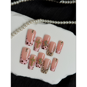 Terciopelo Divino con Pedrería, Producto de Terciopelo Lujoso - Product Image 3