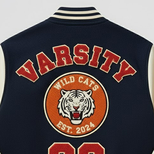 Chaqueta Varsity Personalizada con Bordado Chenille, Chaqueta Universitaria Vintage para Hombre, Chaqueta Letterman con Botones para Hombre - Product Image 4