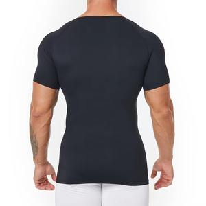 T-shirt de compression pour homme en gros personnalisé, manches courtes, vêtement de sport de base, couche de compression respirante et anti-transpiration, rash guard - Product Image 2