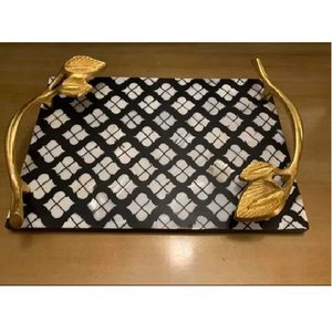 Bandejas decorativas inspiradas en patrones clásicos para el hogar, centro de mesa blanco elegante, bandeja versátil de nácar para decoración moderna del hogar - Product Image 6