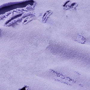 เสื้อฮู้ดดี้แฟชั่นสไตล์ดิสเทรสสำหรับผู้ชาย ดีไซน์ทันสมัย เนื้อผ้านุ่ม ทนทาน - Product Image 4