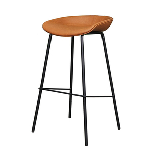 Taburete de Bar de Diseño Contemporáneo de Alta Calidad en Cuero PU con Patas de Hierro con Recubrimiento en Polvo para Uso en Pub o Gimnasio-GAK39PU - Product Image 1