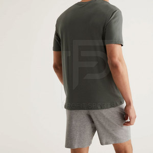 Logotipo personalizado Moda Nueva llegada Hombres Verano Impreso Camiseta y pantalones cortos Conjunto Ropa al aire libre Conjunto de 2 piezas Proveedor al por mayor Pakistán - Product Image 4