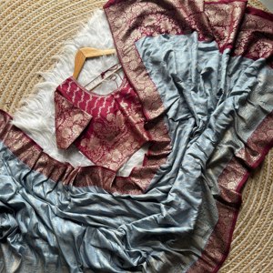 Dernier Designer Pure Viscose Dola Soie Tissage Bordure Saree Par FabZone - Product Image 1