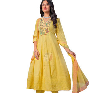 นักออกแบบล่าสุดการลําดับงานเย็บปักถักร้อยเทียม Georgette ทํางาน Kurti โดย Fab Zone - Product Image 1