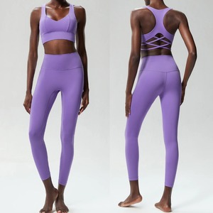 Ensembles de yoga avec bretelles pour femmes avec soutien-gorge de sport Leggings d'entraînement à taille haute Combinaisons de fitness Vêtements de sport pour femmes - Product Image 3