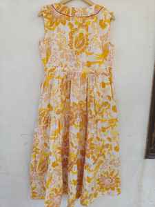 ชุดเดรสผ้าฝ้ายอินเดียพรีเมียมสำหรับผู้หญิง พร้อมลายพิมพ์บล็อกมือลายป่า บนผ้าเนื้อนุ่มสบายเป็นธรรมชาติ สำหรับขายส่งจำนวนมาก - Product Image 5