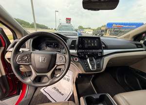 Well Maintained Clean 2024 Hond-a Odyssey Touring Minivan - Product Image 2