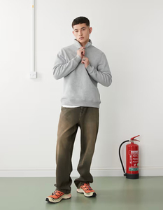 เสื้อสเวตเชิ้ตผ้าฟลีซแบบสวมครึ่งซิป พรีเมียม คุณภาพดี สำหรับฤดูหนาว สไตล์ลำลอง พิมพ์ลายได้ตามต้องการ ผลิตจากโพลีเอสเตอร์/คอตตอน อุ่นสบาย เหมาะสำหรับทั้งผู้ชายและผู้หญิง - Product Image 2