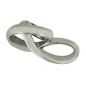 Sculpture polie moderne DecMode Argent Céramique Infinity Loop Sculpture Abstraite Décor À La Maison Statue Moderne - Product Image 2