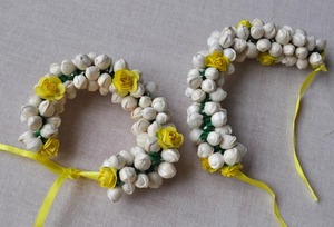 ดอกไม้มะลิ gajra scrunchies งานแต่งงาน haldi Mehndi โปรดปรานปาร์ตี้ปากีสถาน/อินเดียเจ้าสาวและอุปกรณ์เสริมสำหรับเพื่อนเจ้าสาว maiyon ของขวัญ - Product Image 6