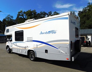 รถบ้านเคลื่อนที่แบบใหม่ปรับแต่งได้ 4x4 พร้อมตู้เย็น สำหรับการตั้งแคมป์กลางแจ้งและการเดินทาง รถบ้านเคลื่อนที่แบบครุยเซอร์ - Product Image 6