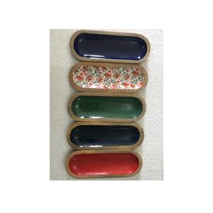 Bandeja de servicio de madera de mango de lujo hecha a mano con cuencos y cucharas tamaño personalizado para el hogar y el hotel pulido para uso en hoteles - Product Image 2