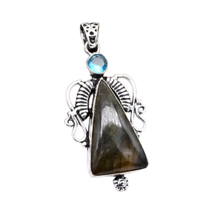 Collier Vintage en laiton avec cœur chrétien fait à la main pour femmes pendentif en Labradorite topaze bleue avec pierres naturelles assorties - Product Image 1