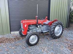 รถแทรกเตอร์ Massey Ferguson 35 สีแดง ขับเคลื่อน 2 ล้อ เกียร์ธรรมดา สำหรับขาย - Product Image 6