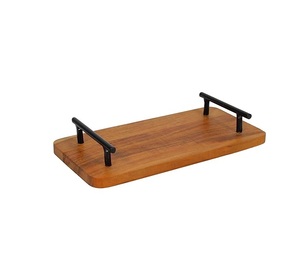 Bandeja de Madera con Asa de Metal para Servir Alimentos y Bebidas, Ofrece un Diseño Elegante, Duradero y Funcional para el Uso Diario en el Hogar - Product Image 6