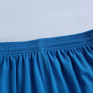 Camisetas y pantalones cortos de fútbol profesionales hechos de material duradero diseñados para máxima comodidad y rendimiento en el campo. - Product Image 5