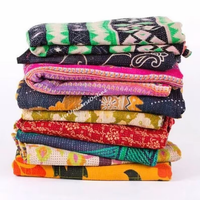 Couverture vintage indienne en patchwork Kantha faite à la main, lavable, douce, en vieux coton sari, couverture bangali matelassée, écologique, réversible, toutes saisons