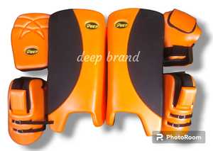 ชุดแผ่นสนับแข้งสำหรับผู้ชายอุปกรณ์ป้องกันขาสำหรับผู้รักษาประตูแบบมืออาชีพสีและโลโก้ที่ปรับแต่งได้ - Product Image 2