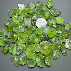 Piedras preciosas de peridoto de grado facetado en bruto natural Piedras sueltas de grado premium para joyería y coleccionistas - Product Image 2