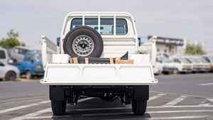 VENTES FLASH - Toyota LAND-CRUISERs LC79 d'occasion, cabine simple, pick-up, diesel, transmission manuelle - Product Image 2