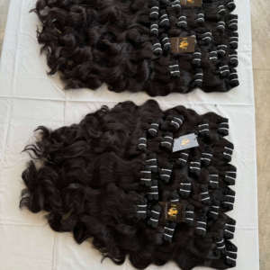 Fournisseurs de Cheveux Vierges Bruts du Cambodge en Gros – Lots de Cheveux Alignés Cuticules Intactes – Extensions de Cheveux Humains Bruts Non Traités du Temple Indien - Product Image 1