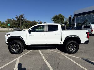 Camioneta <span class=keywords><strong>Chevrolet</strong></span> <span class=keywords><strong>Colorado</strong></span> 2024 Blanca, Usada, con Motor Usado, Asientos de Cuero, Techo Corredizo, SUV, al Mejor <span class=keywords><strong>Precio</strong></span>, Camioneta de Calidad - Product Image 2