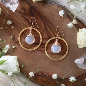 Pendientes de Plata de Ley con Baño de Rodio y Oro, con Piedra Lunar Natural de 12 mm, Estilo Hip Hop para Niños, Diseño de Última Moda - Product Image 1