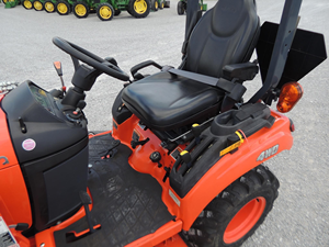 used and new Kubota BX2380 Tractor snow removal compact tractor - Product Image 6