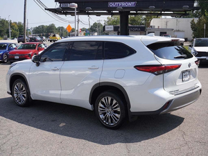 Toyota Highlander Híbrido Platinum 2023 Usado, Tracción Total, Automático, Volante a la Izquierda, Asientos de Cuero, Arranque Remoto, Bluetooth, Tercera Fila de Asientos, Luces, R18 - Product Image 4