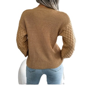 Pull décontracté oversize d'hiver pour femme, col rond, manches longues, tricoté, coupe ample, 100 % acrylique, anti-plis, fabriqué au Bangladesh - Product Image 2