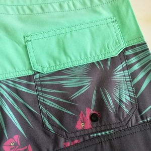 Offre Spéciale shorts des hommes de polyester de sublimation de logo fait sur commande lâchent des shorts pour l'usage de l'été des hommes - Product Image 6