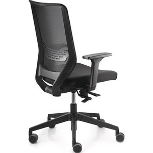Trend Office Swivel Chair with <b>Mesh</b> Armrests Black 410-520mm Adjustable Width Height 110kg Load Capacity Synchronous Mechanism - Product Image 3