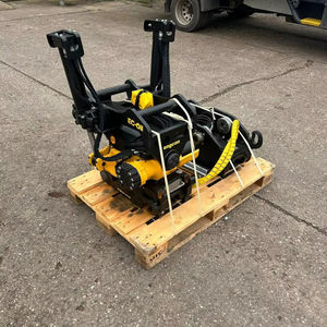 Envío Gratuito, EC 209, Tiltrotator de Doble Enganche, Tiltrotator de Alto Torque con Sistema de Control DC2, Enganche Rápido para Excavadora de 7-12 Toneladas - Product Image 1