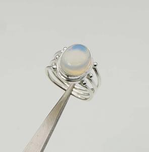 925เงินสเตอร์ลิงเดือนตุลาคมเกิดหินโอปอลสีน้ำทึบพร้อมฐานหนามเตยอัญมณีรูปวงรีวงแหวนก้านหลายวง - Product Image 4