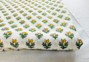Tela de algodón natural para confección de vestidos de lujo, tela acolchada India hecha a mano para usos diarios, Tela con estampado de bloques a mano - Product Image 2