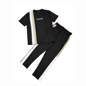 Survêtements personnalisés à demi-manches séchage rapide et respirant coupe régulière survêtements pour hommes 2025 survêtement dernier style 2 pièces ensembles ODM - Product Image 1