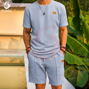 Vente en gros 2025 survêtement personnalisé vêtements de sport jogging en polyester ensemble de shorts 2 pièces de couleur unie pour hommes - Product Image 5