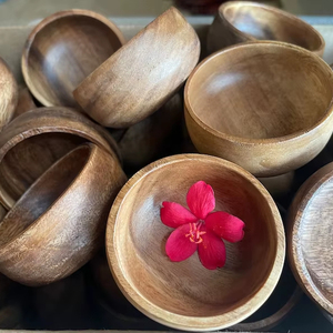 Bols en bois faits à la main Décoration de cuisine rustique - Product Image 1
