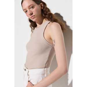 Blusa Casual con Manga Corta y Logotipo Frontal 100% Poliéster - Product Image 1