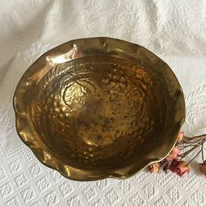 Bol de service en métal Ustensiles de cuisine Bol de vaisselle multi-usages au prix de gros Fabriqué en Inde Cadeaux de pendaison de crémaillère par KHOOSI - Product Image 4