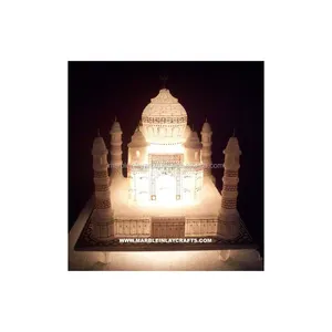 Güzel muhteşem ve dünyaca ünlü doğal beyaz mermer Taj Mahal renkli aydınlatma ile Mini modeli ev dekorasyon hediyeler için