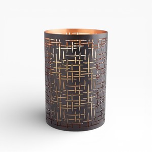 Porte-bougie moderne en métal noir et or avec motif abstrait en découpe linéaire pour la décoration de la maison - Product Image 1