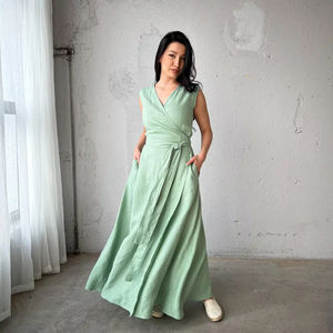 Vestido caftán de lino informal hecho a mano patrón sólido simple Maxi Kimono vestido cruzado sin mangas con forro de algodón y dobladillo acampanado - Product Image 1