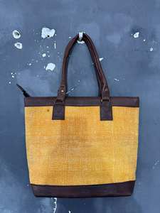 Bolso Tote de Yute Banjara Indio Antiguo, Hecho a Mano, Estilo Bohemio, Tribal, Vintage, con Patrón Geométrico y Adornos Florales, con Cierre - Product Image 5