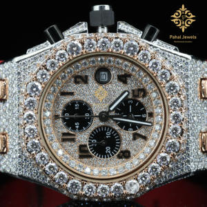 Montre mécanique de luxe pour homme bicolore, demi-sertie de diamants en moissanite, bracelet en caoutchouc rouge et noir, cadran avec date, style hip-hop - Product Image 5