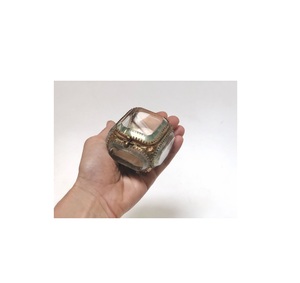 Boîte à bijoux en verre en métal artisanal de premier ordre avec charme vintage classique pour garder boucles d'oreilles bagues bracelets et objets précieux - Product Image 3