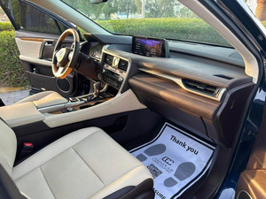 2019 Lexus RX 350 AWD Turbo Engine Sièges en cuir automatiques R16 Taille des pneus ACC Régulateur de vitesse Toit ouvrant panoramique LHD - Product Image 4