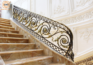 Rampe d'escalier en fer forgé durable KHP, traitement thermique, résistance élevée, facile à installer, décorative pour les maisons modernes. - Product Image 6